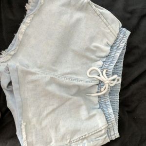 Bag shorts size small
